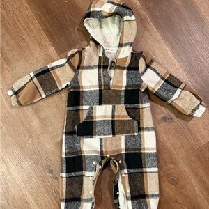 SHEIN Tan and Black Plaid Hooded Jacket